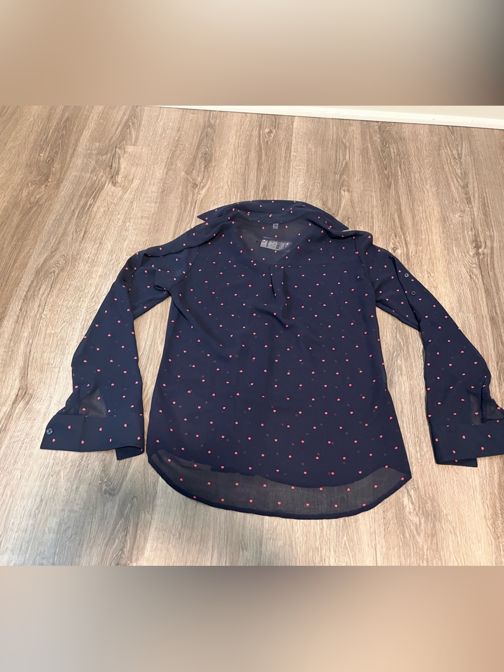 Express Navy Portofino Shirt with Pink Heart Print NWT - Picture 6 of 6